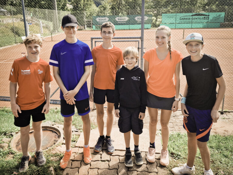 Säuliämtler Tennis-Junioren trotzen dem Herbstwetter